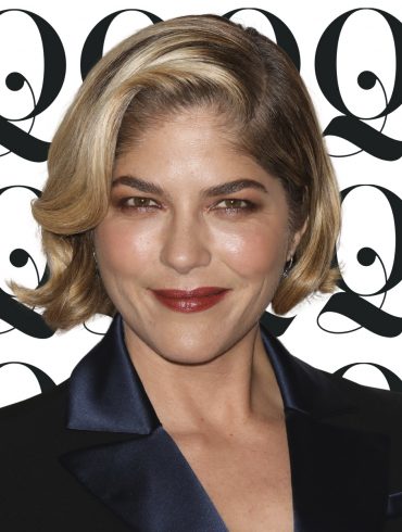 Selma Blair QMode